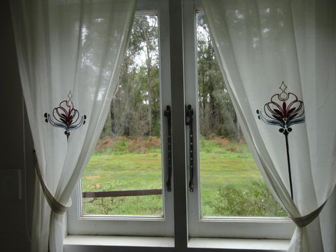 Di's Cabin In Dwellingup - Nelsons Bay Accommodation 22