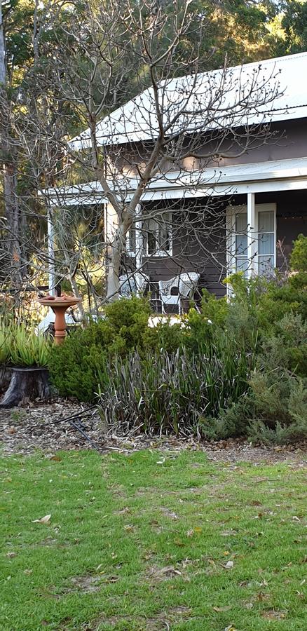 Di's Cabin In Dwellingup - Nelsons Bay Accommodation 1