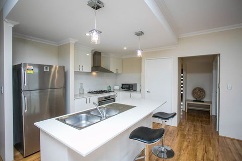 Indian Ocean Retreat - Accommodation Nelson Bay 6