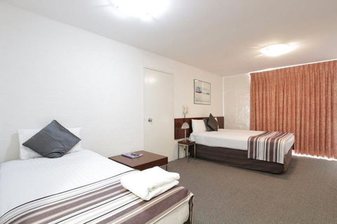 Atrium Hotel Mandurah - Accommodation Nelson Bay 1