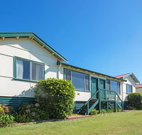 Augusta Hotel Motel - Nelsons Bay Accommodation