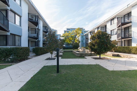 Riverside - Accommodation Nelson Bay 13