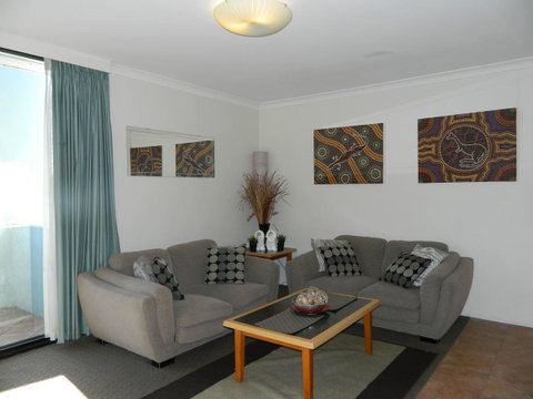 Riverside - Accommodation Nelson Bay 11