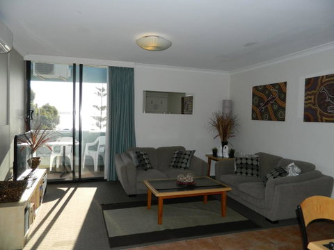 Riverside - Accommodation Nelson Bay 9