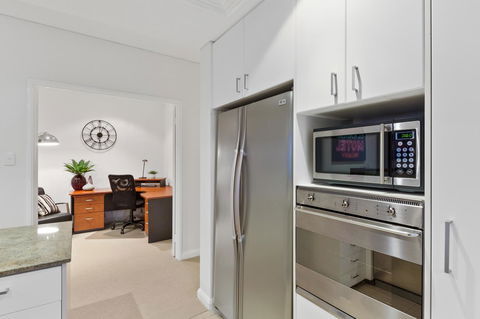 The Executive Penthouse - Accommodation Nelson Bay 15