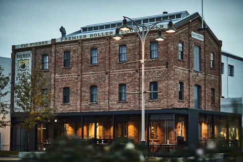 The Premier Mill Hotel - Accommodation Nelson Bay 15