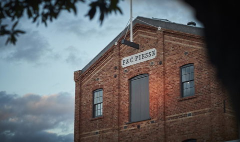 The Premier Mill Hotel - Accommodation Nelson Bay 12