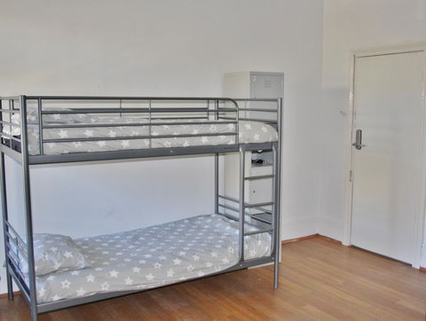 The Hive Hostel - Traveler Friendly, Passport Only - Accommodation Nelson Bay 35