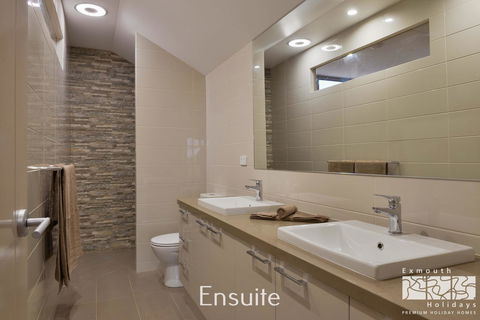 7 Kestrel Place - Accommodation Nelson Bay 13