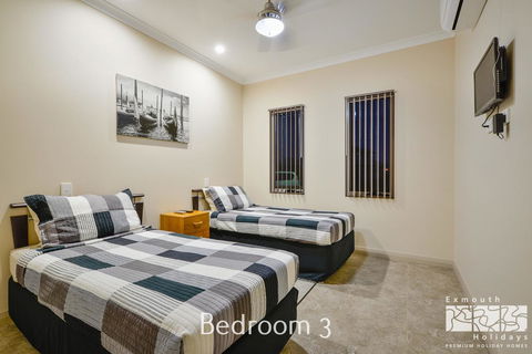 7 Kestrel Place - Accommodation Nelson Bay 14