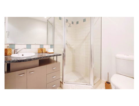 Stylish 1BDR Unit In The Heart Of Subiaco - Nelsons Bay Accommodation 8