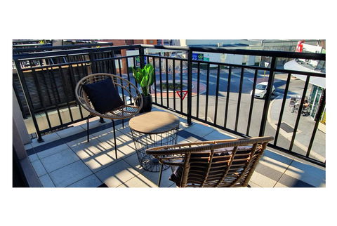 Stylish 1BDR Unit In The Heart Of Subiaco - Nelsons Bay Accommodation 10