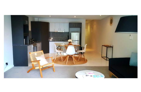 Stylish 1BDR Unit In The Heart Of Subiaco - Nelsons Bay Accommodation 6