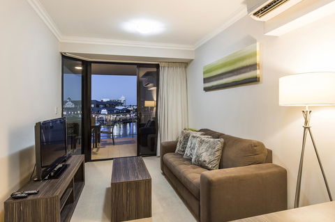 Dolphin Quay Apartments - Accommodation Nelson Bay 20
