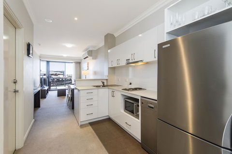 Dolphin Quay Apartments - Accommodation Nelson Bay 34