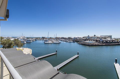 Dolphin Quay Apartments - Accommodation Nelson Bay 16