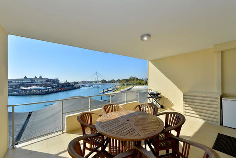 Dolphin Quay Apartments - Accommodation Nelson Bay 15
