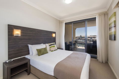 Dolphin Quay Apartments - Accommodation Nelson Bay 29