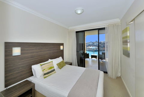 Dolphin Quay Apartments - Accommodation Nelson Bay 1