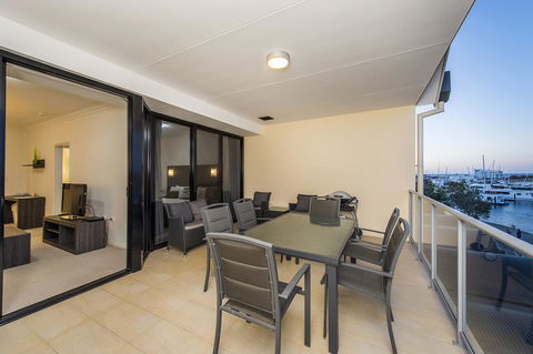 Dolphin Quay Apartments - Accommodation Nelson Bay 24