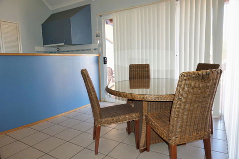 Osprey Holiday Village Unit 122 2 Bedroom - Accommodation Nelson Bay 4