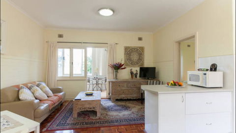 Broadway Apartments - Nelsons Bay Accommodation 18