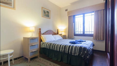 Broadway Apartments - Nelsons Bay Accommodation 6