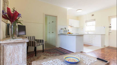 Broadway Apartments - Nelsons Bay Accommodation 15