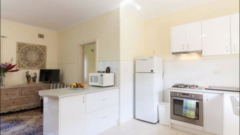 Broadway Apartments - Nelsons Bay Accommodation 19