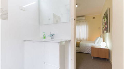 Broadway Apartments - Nelsons Bay Accommodation 27