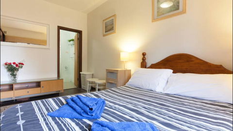 Broadway Apartments - Nelsons Bay Accommodation 7