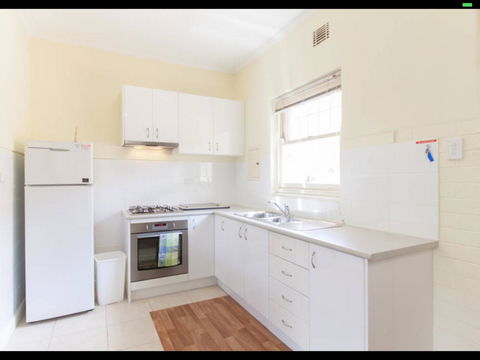 Broadway Apartments - Nelsons Bay Accommodation 32