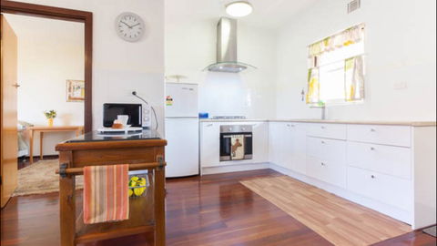 Broadway Apartments - Nelsons Bay Accommodation 11