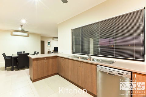 3 Kestrel Place - Accommodation Nelson Bay 5