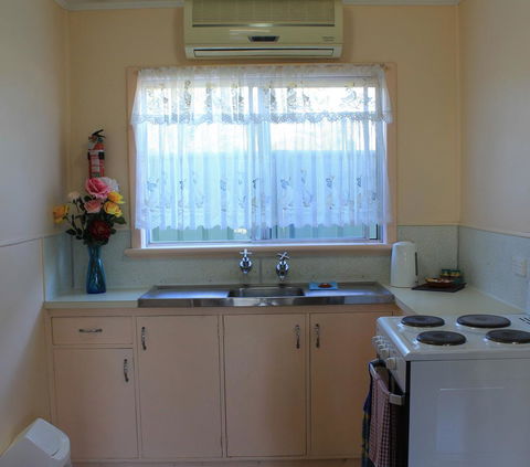 Jurien Beachfront Holiday Units - Accommodation Nelson Bay 5