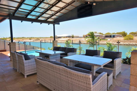 27 Corella Court - Nelsons Bay Accommodation 25