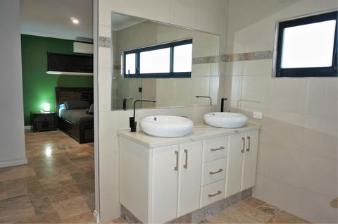 27 Corella Court - Nelsons Bay Accommodation 21