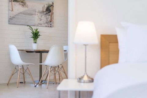 Light Bright, Quality River Views! Free Parking - Accommodation Nelson Bay 22