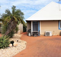 Osprey Holiday Village Unit 213/1 Bedroom - Spa bath king size bed perfect for any couple - Accommodation Nelson Bay