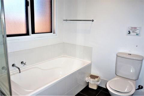 Osprey Holiday Village Unit 203 1 Bedroom - Accommodation Nelson Bay 10