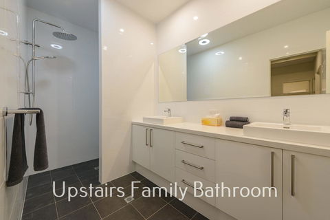 32 Corella Court - Accommodation Nelson Bay 17
