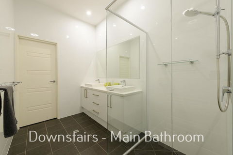 32 Corella Court - Accommodation Nelson Bay 10