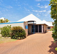 Osprey Holiday Village Unit 119 - Close to the pool - Accommodation Nelson Bay