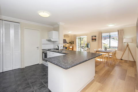 Subiaco Village - 34 - Nelsons Bay Accommodation 4