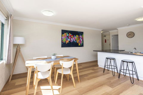 Subiaco Village - 34 - Nelsons Bay Accommodation 5