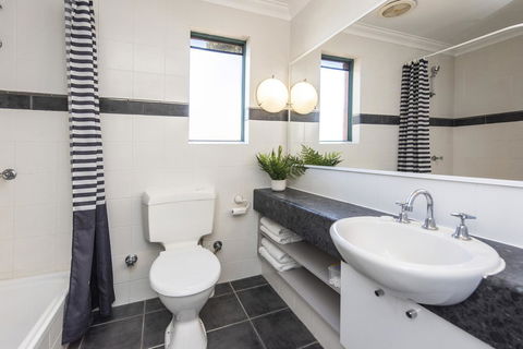 Subiaco Village - 34 - Nelsons Bay Accommodation 10
