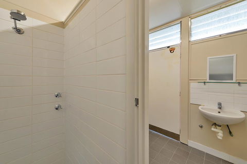 Getaway Villas Unit 389 - Accommodation Nelson Bay 5