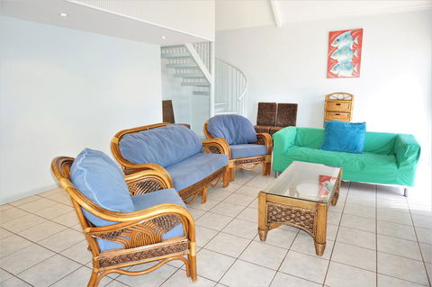 Osprey Holiday Village Unit 120 - Plenty Of Room For A Large Family - Nelsons Bay Accommodation 4