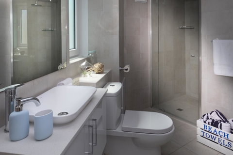 Cottesloe Blue Apartment - Executive Escapes - Accommodation Nelson Bay 1