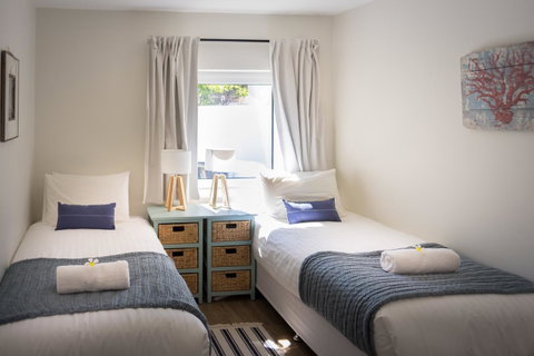 Cottesloe Blue Apartment - Executive Escapes - Accommodation Nelson Bay 5